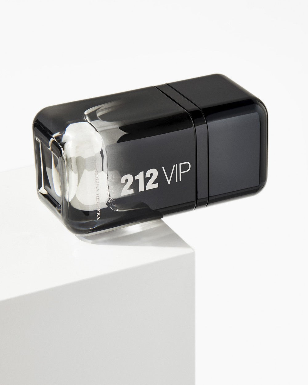 212 VIP BLACK 200ML EDP – CAROLINA HERRERA