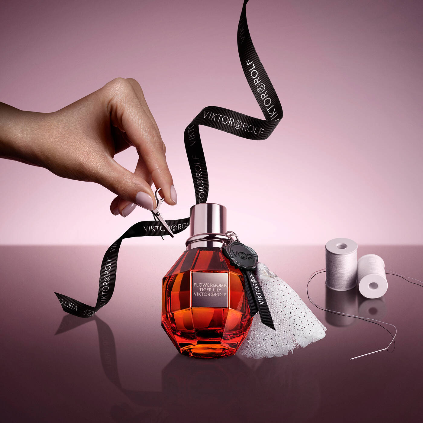 FLOWERBOMB TIGER LILY 100ML EDP – VIKTOR & ROLF